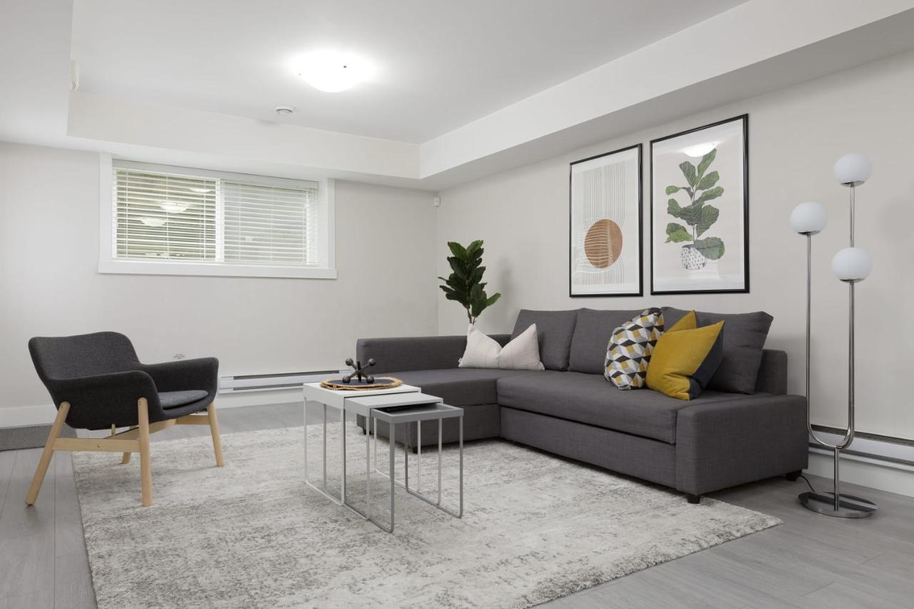 Tastefully Furnished And Newly Updated 2 Bd Central Lynn Valley North Vancouver Villa Kültér fotó