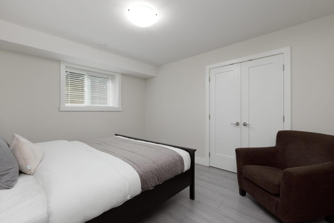 Tastefully Furnished And Newly Updated 2 Bd Central Lynn Valley North Vancouver Villa Kültér fotó