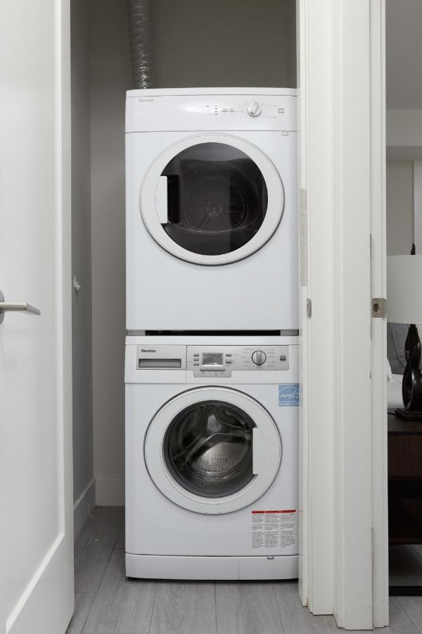 Tastefully Furnished And Newly Updated 2 Bd Central Lynn Valley North Vancouver Villa Kültér fotó